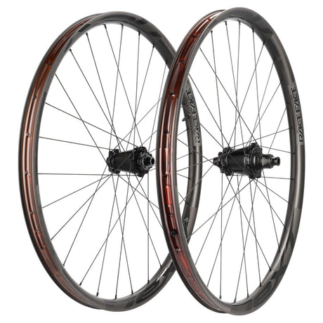 Race Face Next R 31 Carbon Laufradsatz 29" | Boost 15x110 / 12x148 mm | 6 - Loch Disc | SRAM XD | All - Mountain / E - MTB - RAAAD.de